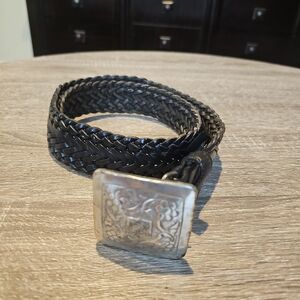 🖤 Braided Leather Belt with Engraved Western Buckle – Black – Size M